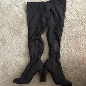 Elegant grey Over-the-Knee Boots , size 8